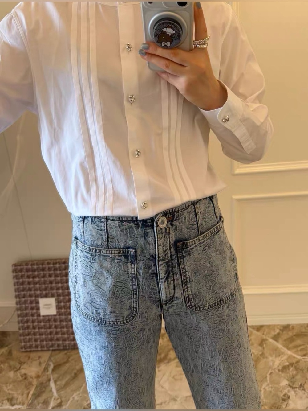 🚩steal CHANEL Light Blue Patterned Straight-Leg Jeans - Picture 6 of 7